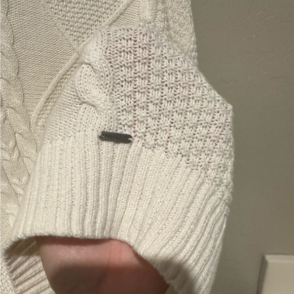 Hollister Women’s XS V neck sweater - Picture 6 of 7